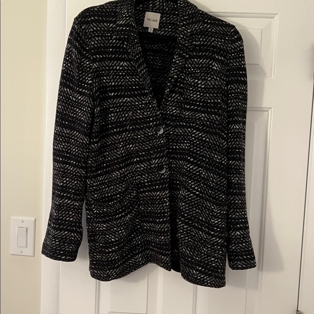 Nic + Zoe Black and White Knit Blazer